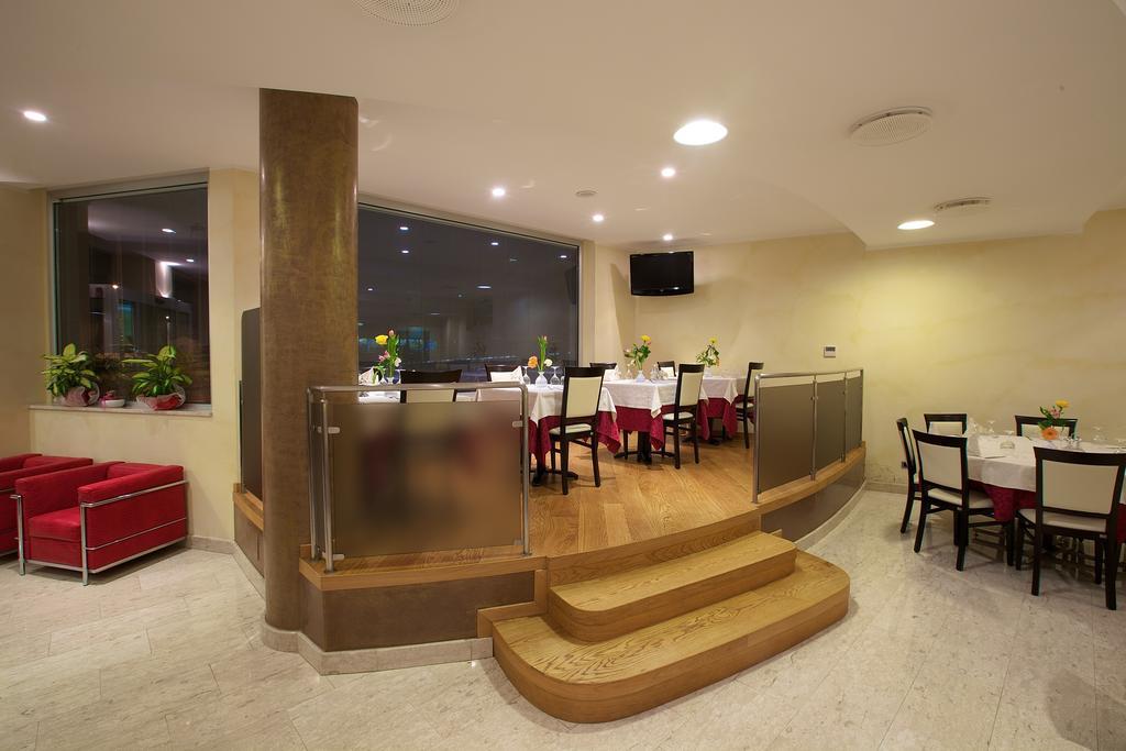 Hotel 5 Vie Almenno San Salvatore Εξωτερικό φωτογραφία